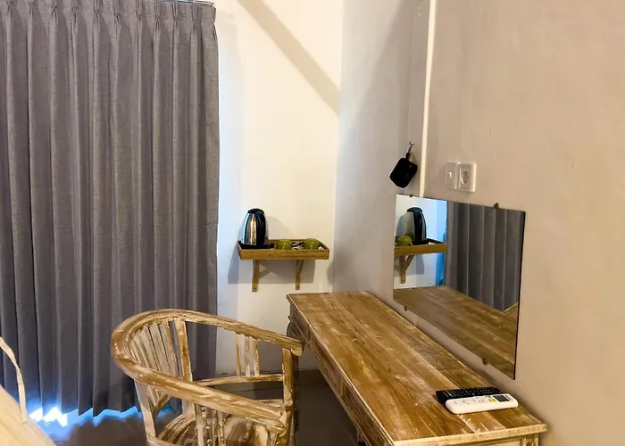 Kani Riot Hotel
