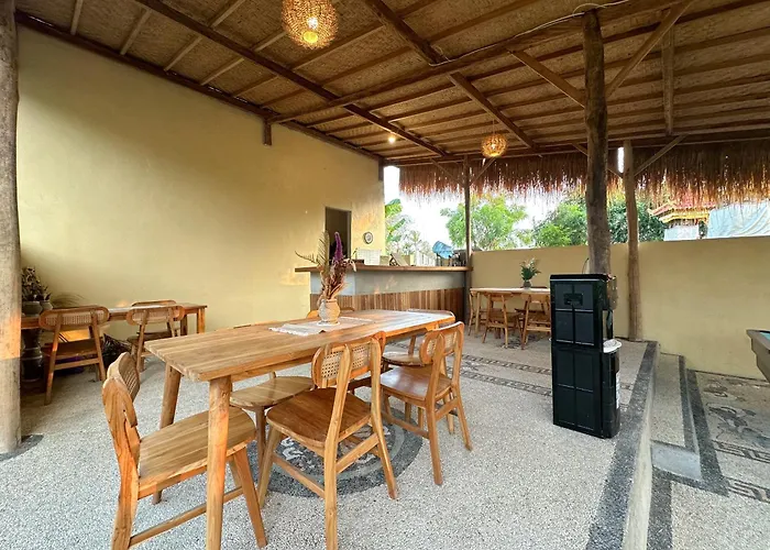 Kani Riot Hotel