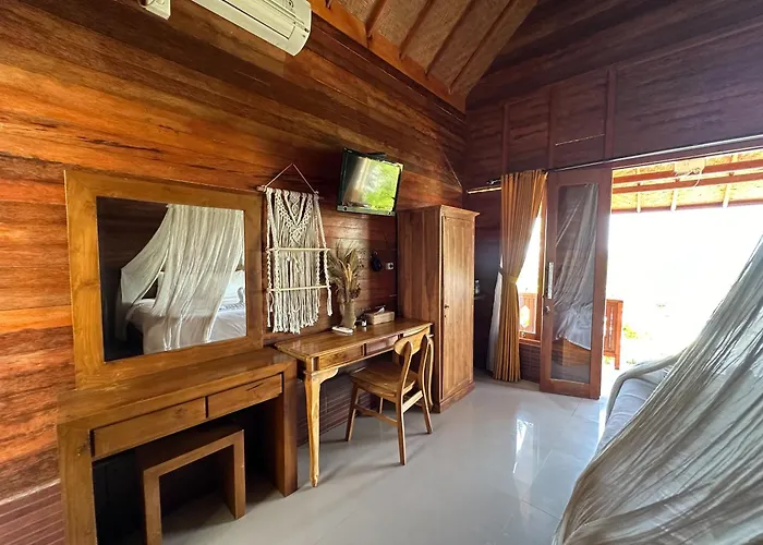 Kani Riot Hotel 3*